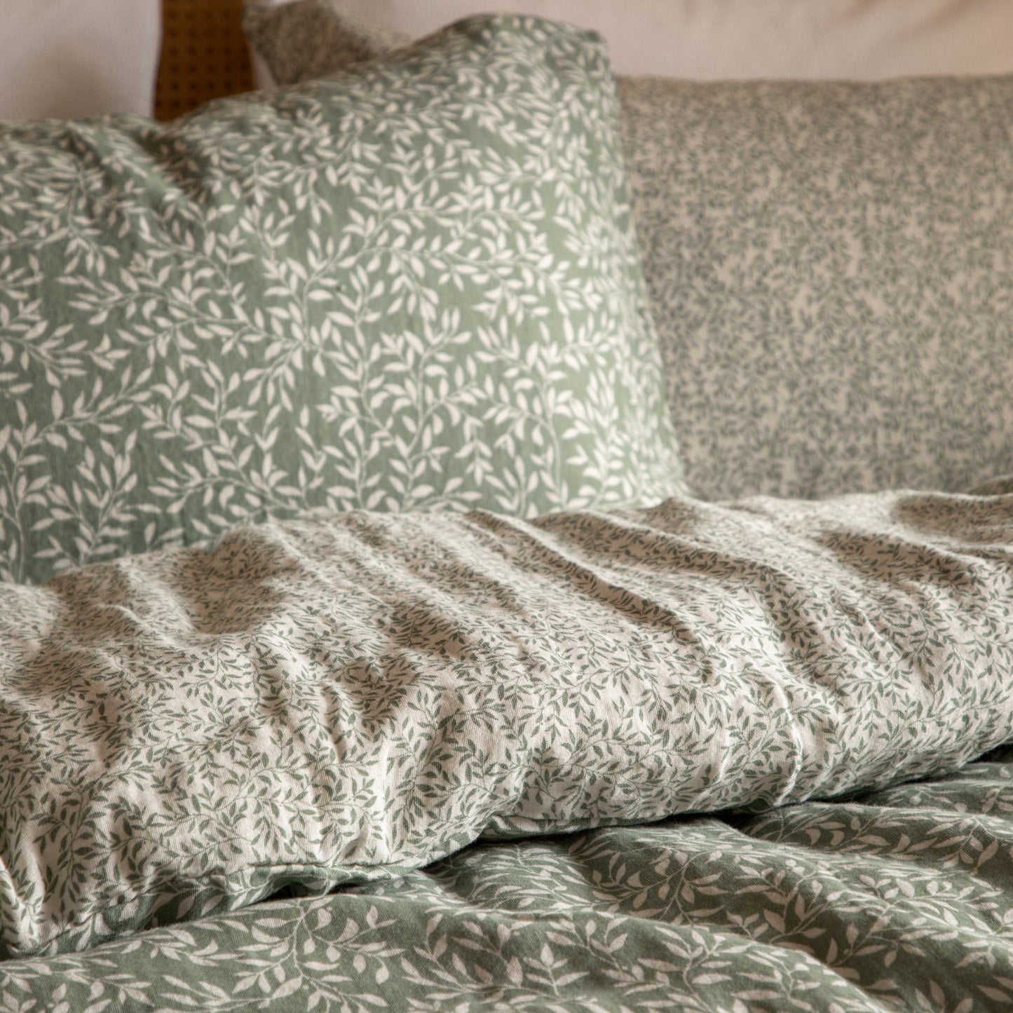 Perrie Leaf Muslin 100% Cotton Duvet Set Forest