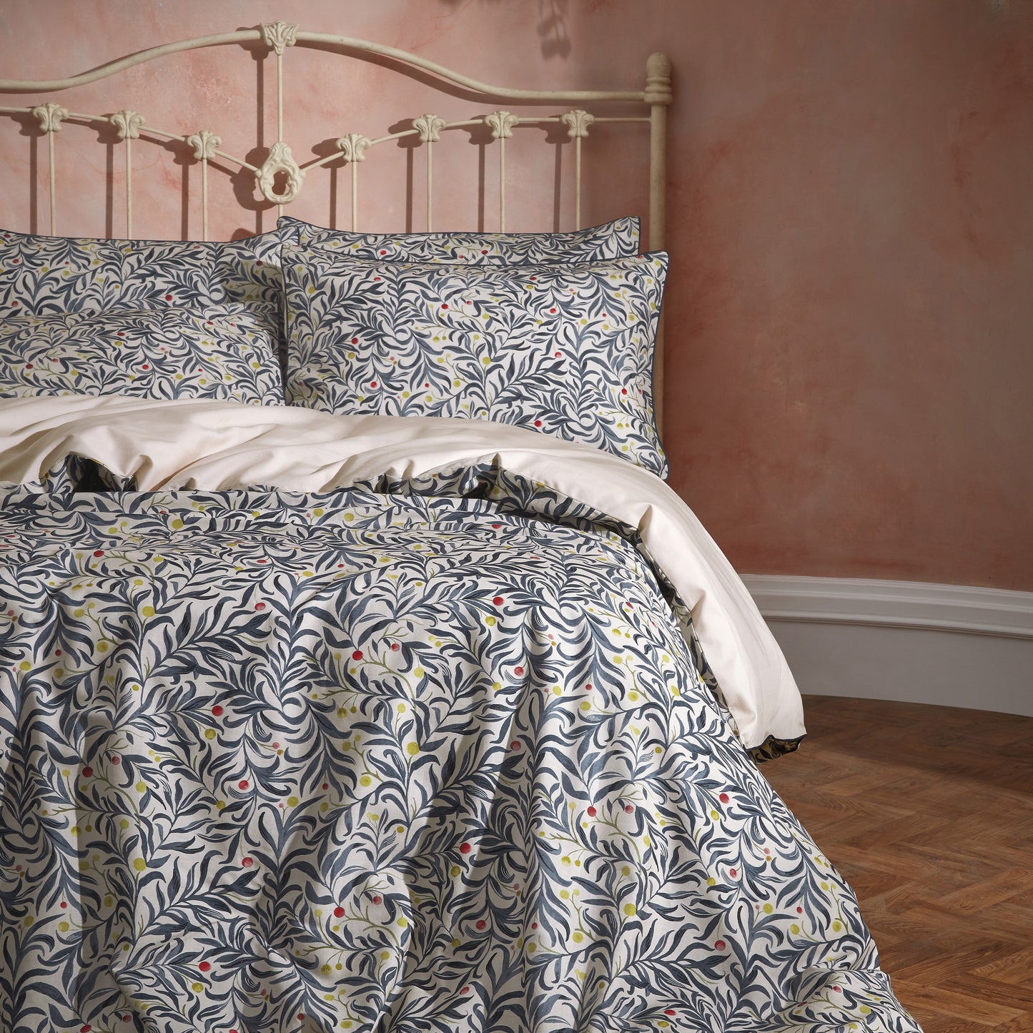Malory Traditional Floral Printed Piped Duvet Cover Set